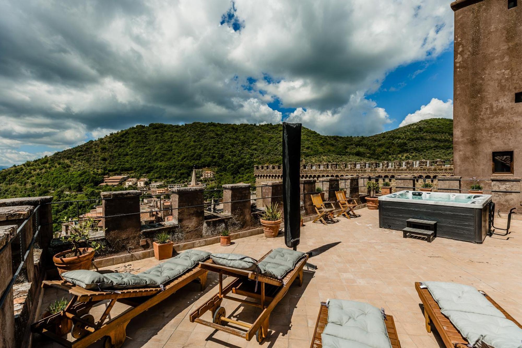 Castello Brancaccio Hotel San Gregorio da Sassola Екстериор снимка